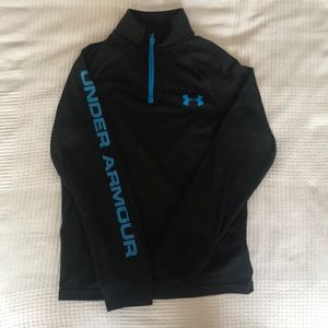 Underarmour long sleeved quarter zip shirt